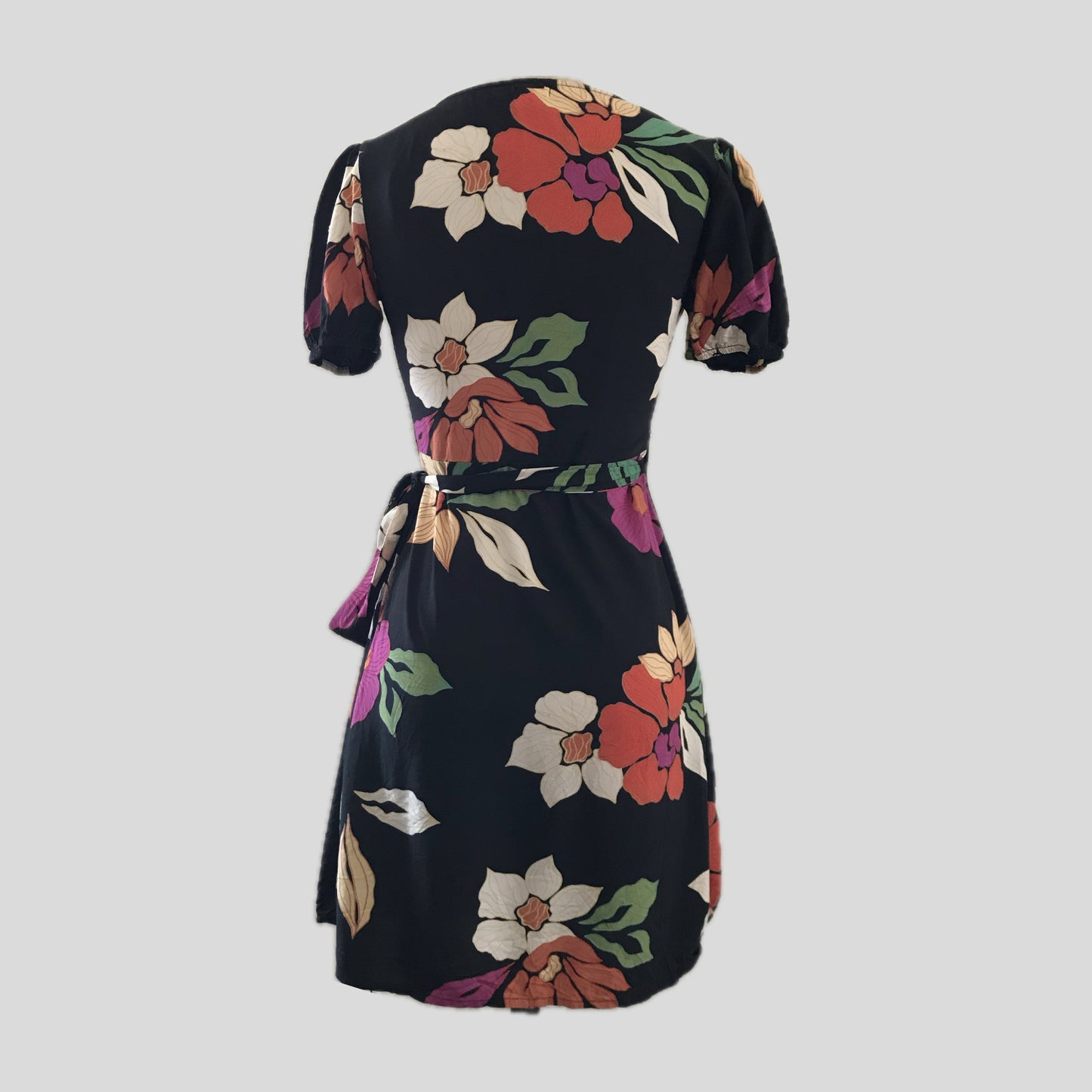 Billabong Black Colorful Floral Short Sleeve V Neck Mini Wrap Dress