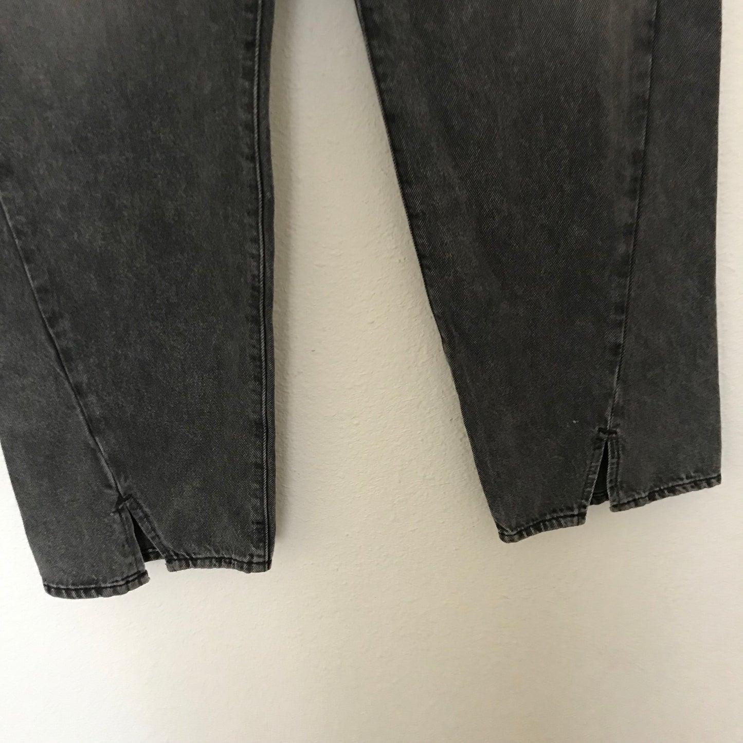 levis-faded-black-94-baggy-jeans