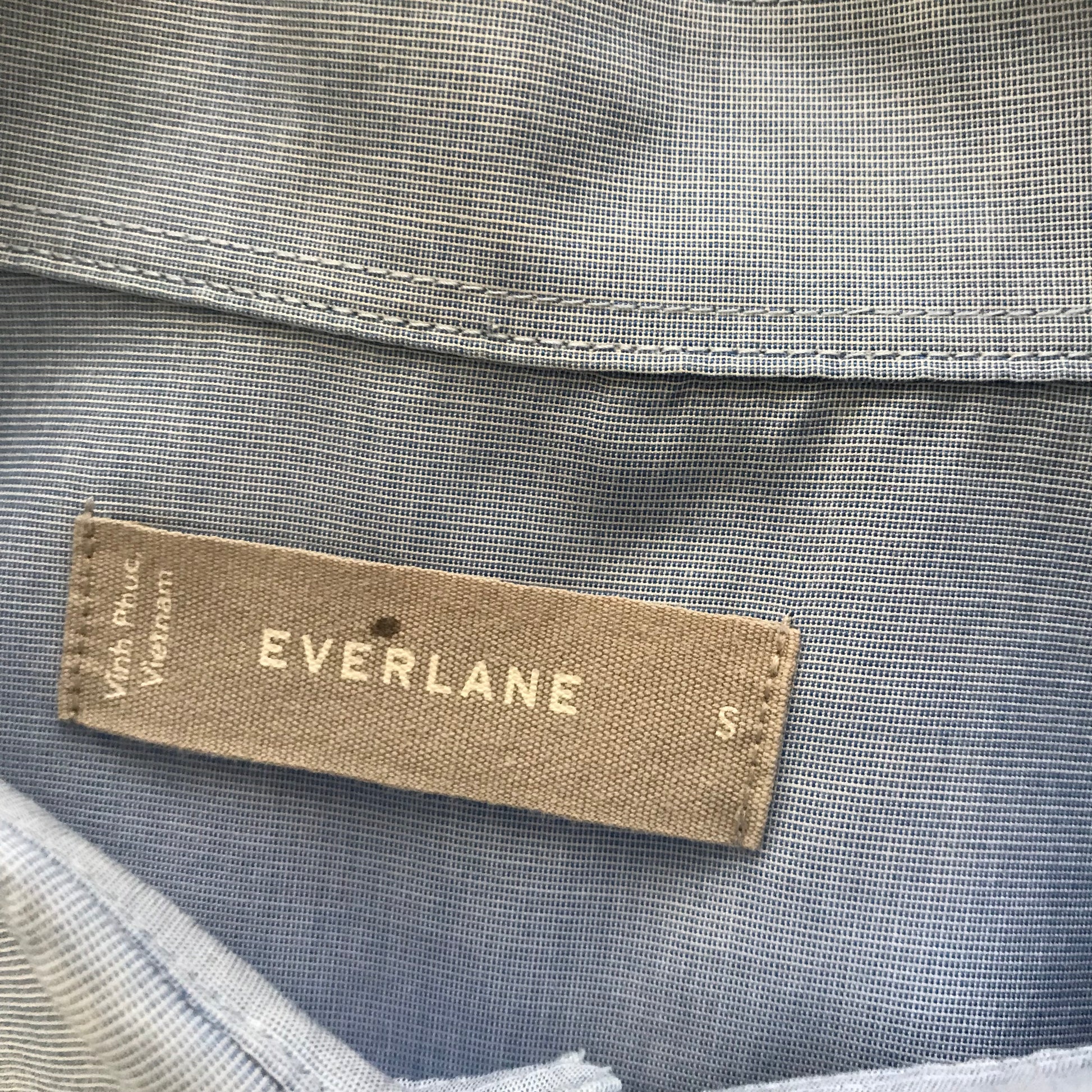 everlane-blue-cotton-poplin-boyfriend-shirt