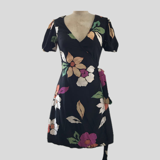Billabong Black Colorful Floral Short Sleeve V Neck Mini Wrap Dress