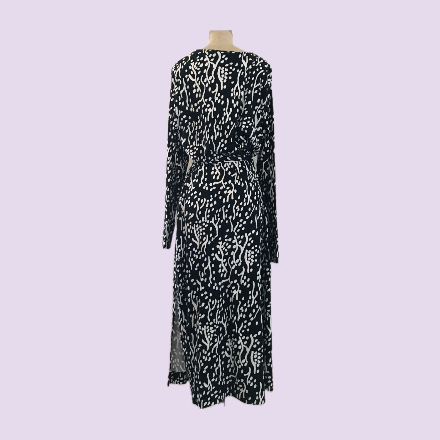 dvf-black-white-cotton-printed-wrap-dress