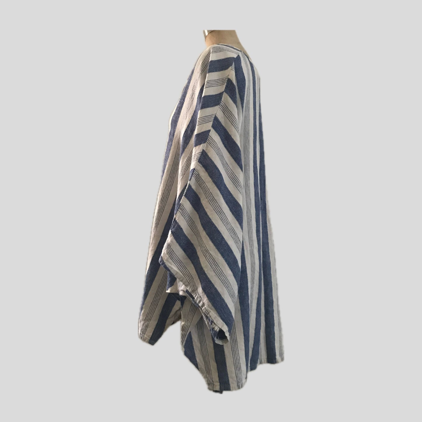 jens-pirate-booty-linen-striped-blue-top