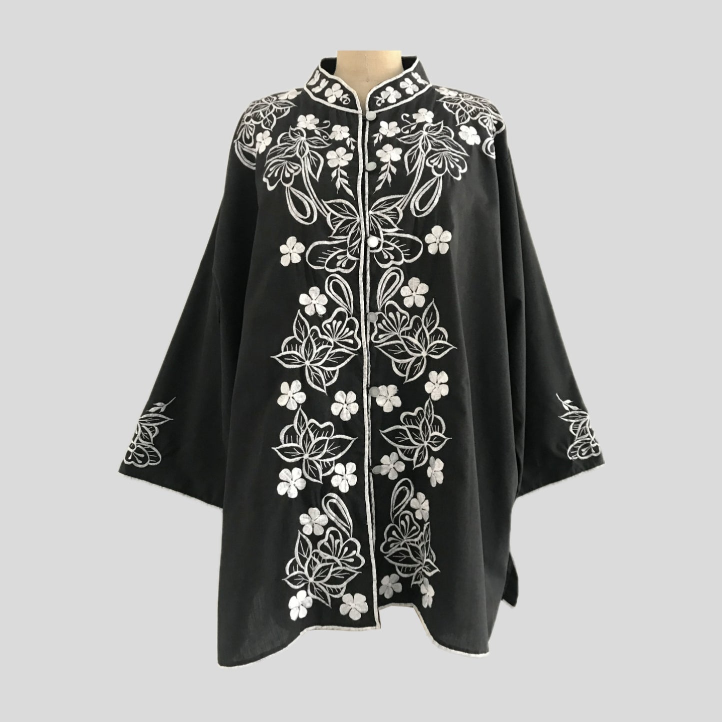 Vintage 1970s Black + White Floral Embroidered Shirt